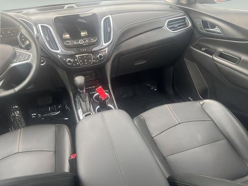 Used 2023 Chevrolet Equinox Premier image 21