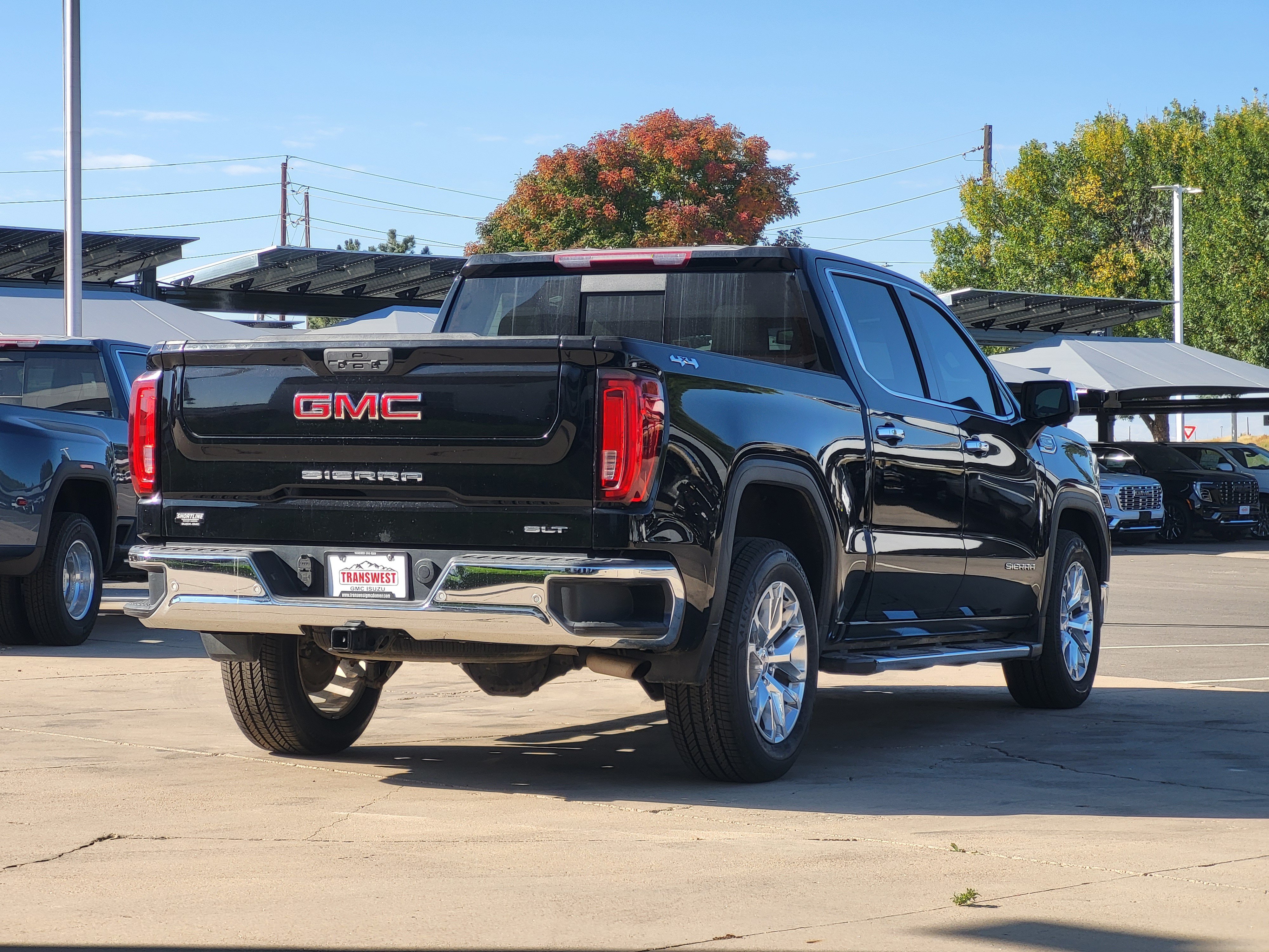 Used 2019 GMC Sierra 1500 SLT w/ SLT Premium Plus Package AWD/4WD image 3