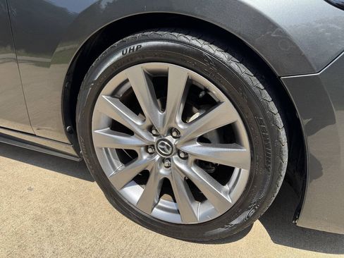 Used 2021 MAZDA MAZDA3 s FWD image 19