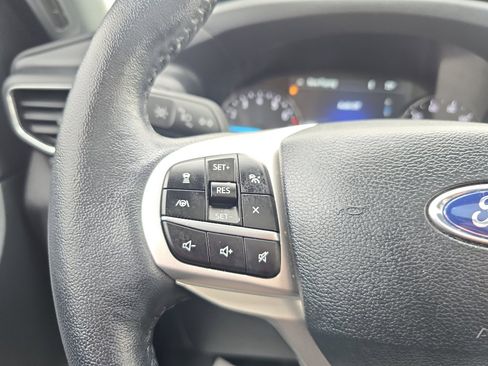 Used 2023 Ford Explorer XLT w/ Equipment Group 202A image 25