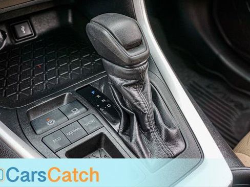 Used 2021 Toyota RAV4 XLE FWD image 33