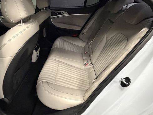 Used 2022 Genesis G70 3.3T image 38