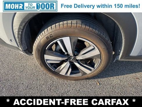 Used 2023 Nissan Rogue SL w/ SL Premium Package image 9