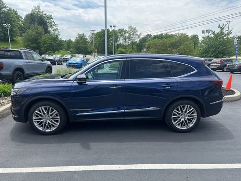 Used 2023 Acura MDX SH-AWD w/ Advance Package image 3