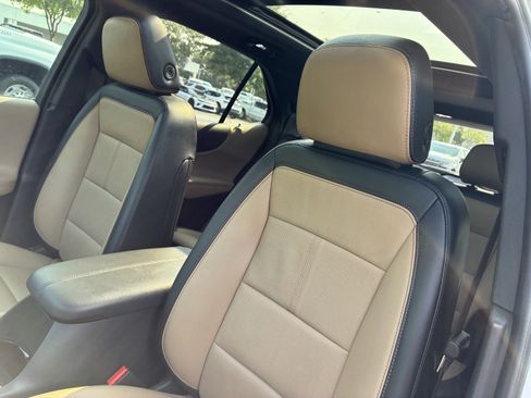 Used 2024 Chevrolet Equinox Premier FWD image 22