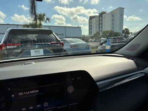 Used 2025 Chevrolet TrailBlazer LT image 36