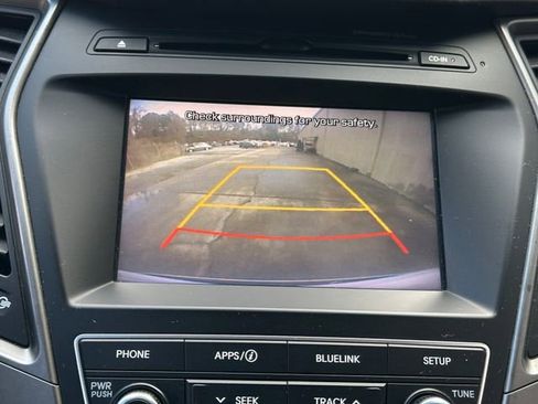 Used 2017 Hyundai Santa Fe Sport FWD image 26