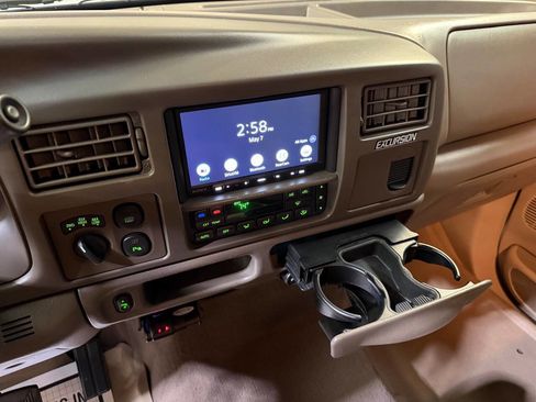 Used 2002 Ford Excursion Limited AWD/4WD image 10