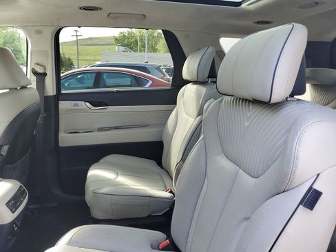 Used 2024 Hyundai Palisade Calligraphy image 34