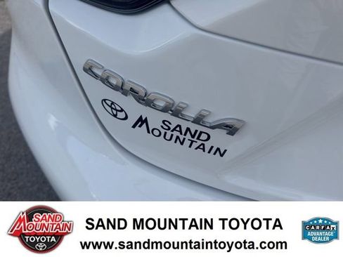 Used 2025 Toyota Corolla XLE image 10