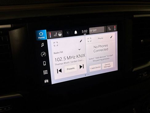 Used 2022 Chrysler Voyager LX FWD image 28
