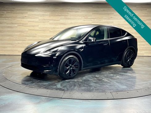 Used 2025 Tesla Model Y Long Range AWD/4WD image 5