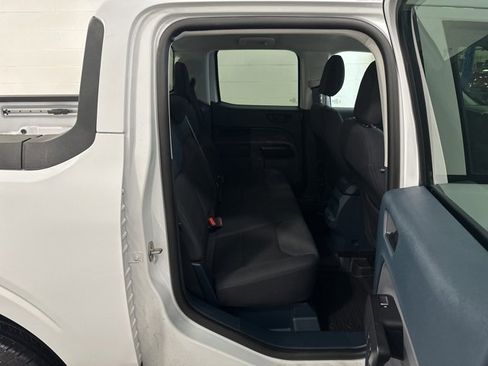 Used 2025 Ford Maverick XL image 14