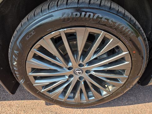 Certified 2023 Lexus RX 350 AWD w/ Accessory Package image 9