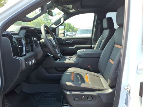 New 2026 GMC Sierra 2500 AT4 w/ AT4 Premium Plus Package AWD/4WD image 19