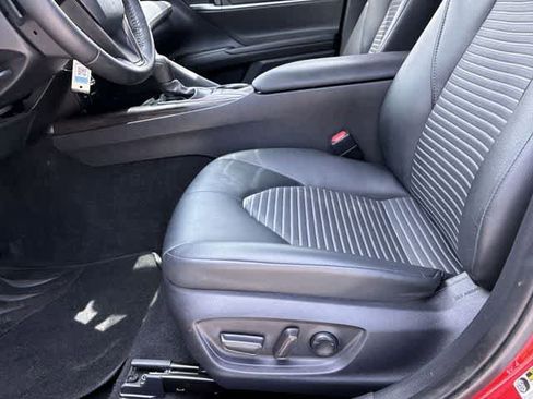 Used 2023 Toyota Camry SE FWD image 18