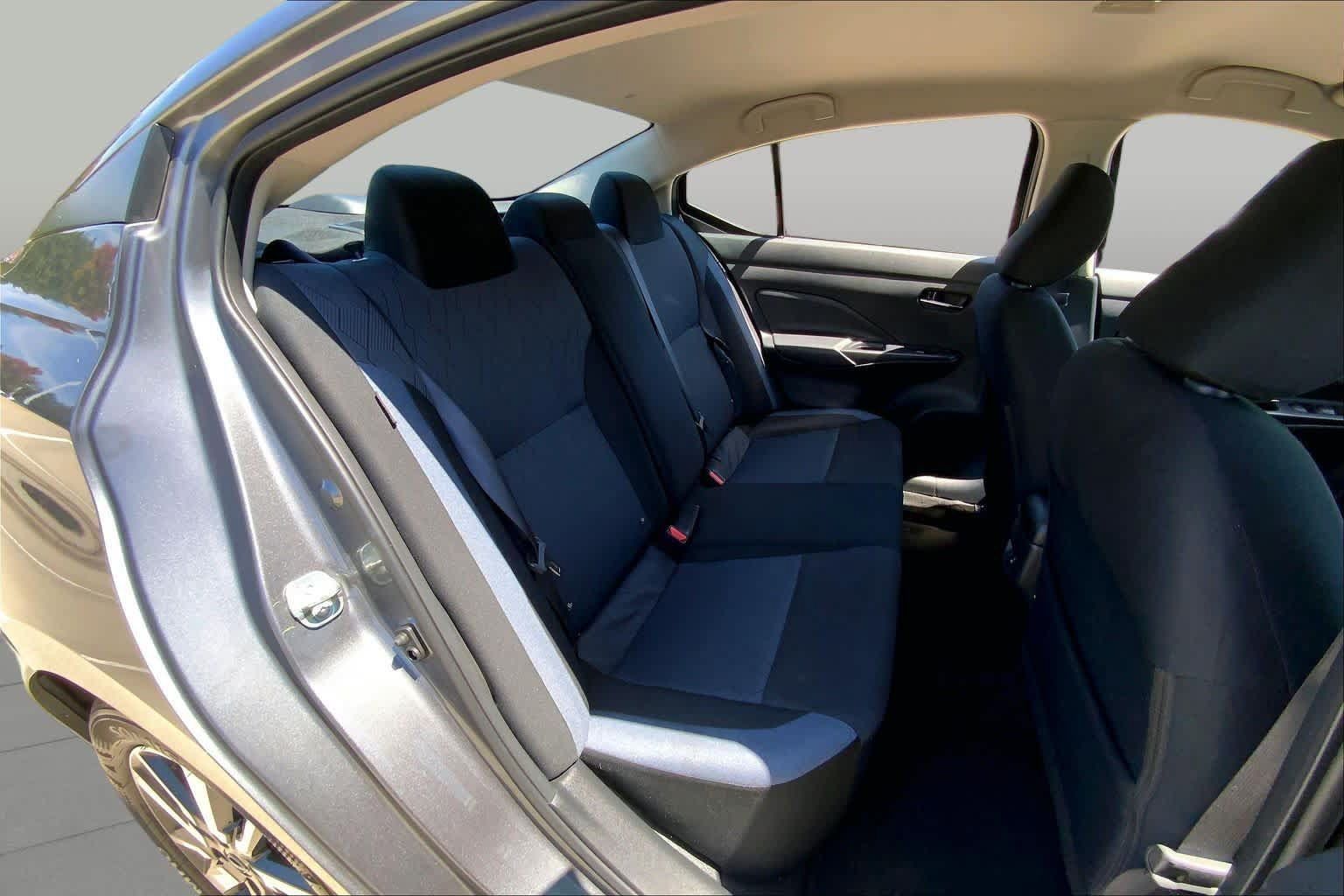 Used 2024 Nissan Versa SV FWD image 19