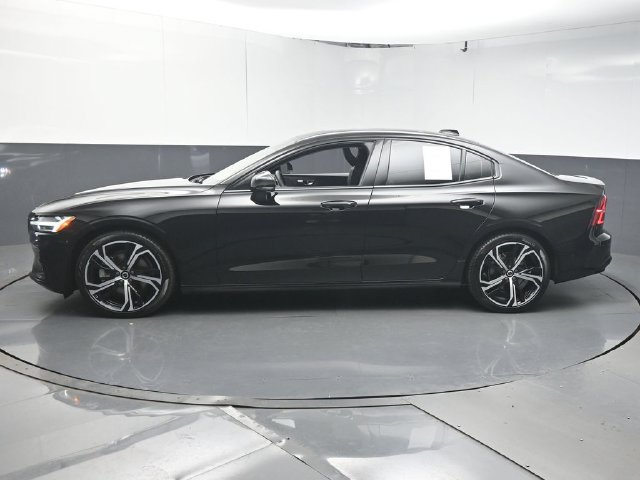 Used 2023 Volvo S60 B5 Plus FWD image 5