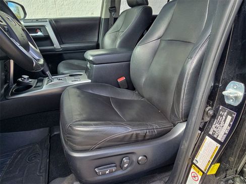 Used 2015 Toyota 4Runner Limited image 20
