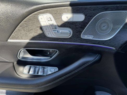 Used 2022 Mercedes-Benz GLE 350 w/ Premium Package image 17