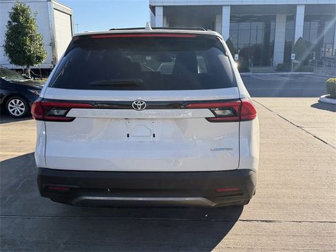 Used 2024 Toyota Grand Highlander Limited image 6