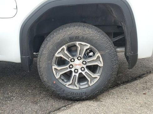 New 2026 GMC Sierra 1500 SLE w/ X31 Off-Road Package image 31