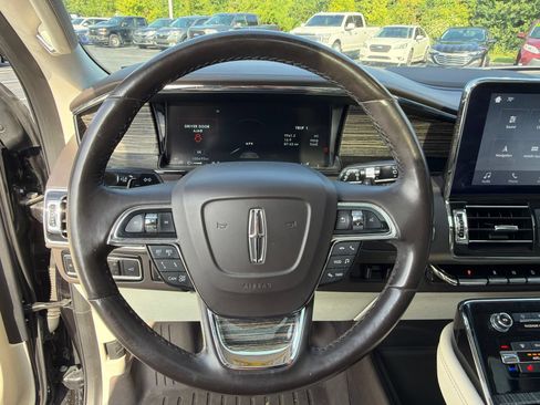 Used 2019 Lincoln Navigator L Black Label AWD/4WD image 15