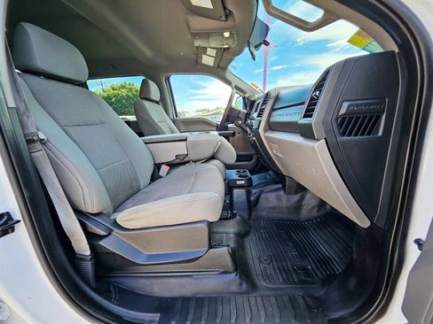 Used 2019 Ford F250 XL w/ Power Equipment Group AWD/4WD image 12