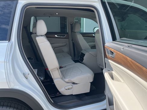 New 2026 Volkswagen Atlas SE FWD image 30
