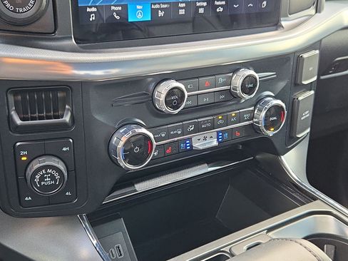 Used 2025 Ford F150 Lariat w/ Equipment Group 501A Mid AWD/4WD image 25