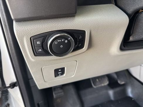 Used 2016 Ford F150 XLT w/ Equipment Group 302A Luxury image 16