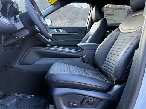 New 2026 Ford Explorer ST-Line w/ ST-Line Street Pack AWD/4WD image 21