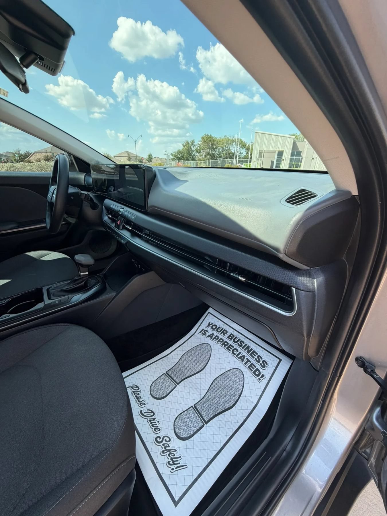 Used 2025 Kia K4 FWD image 30