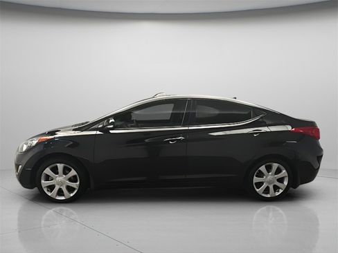 Used 2013 Hyundai Elantra Limited w/ Technology Pkg image 2