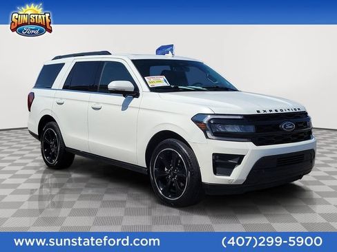Used 2023 Ford Expedition Limited RWD image 1