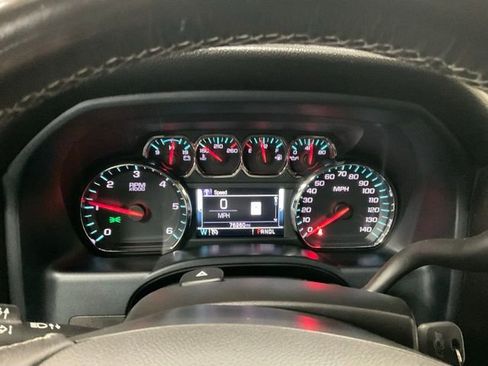 Used 2018 Chevrolet Silverado 1500 LT w/ True North Edition AWD/4WD image 9