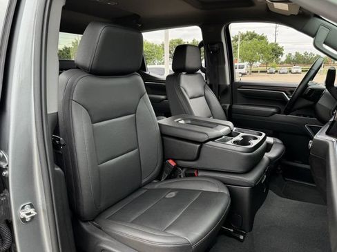 Used 2026 GMC Sierra 1500 SLT AWD/4WD image 31