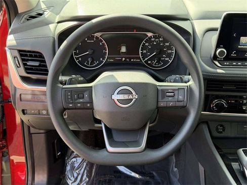 New 2026 Nissan Rogue S image 18