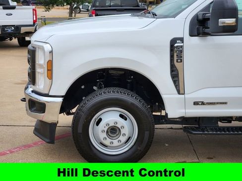 Used 2024 Ford F350 XL w/ FX4 Off-Road Package image 9