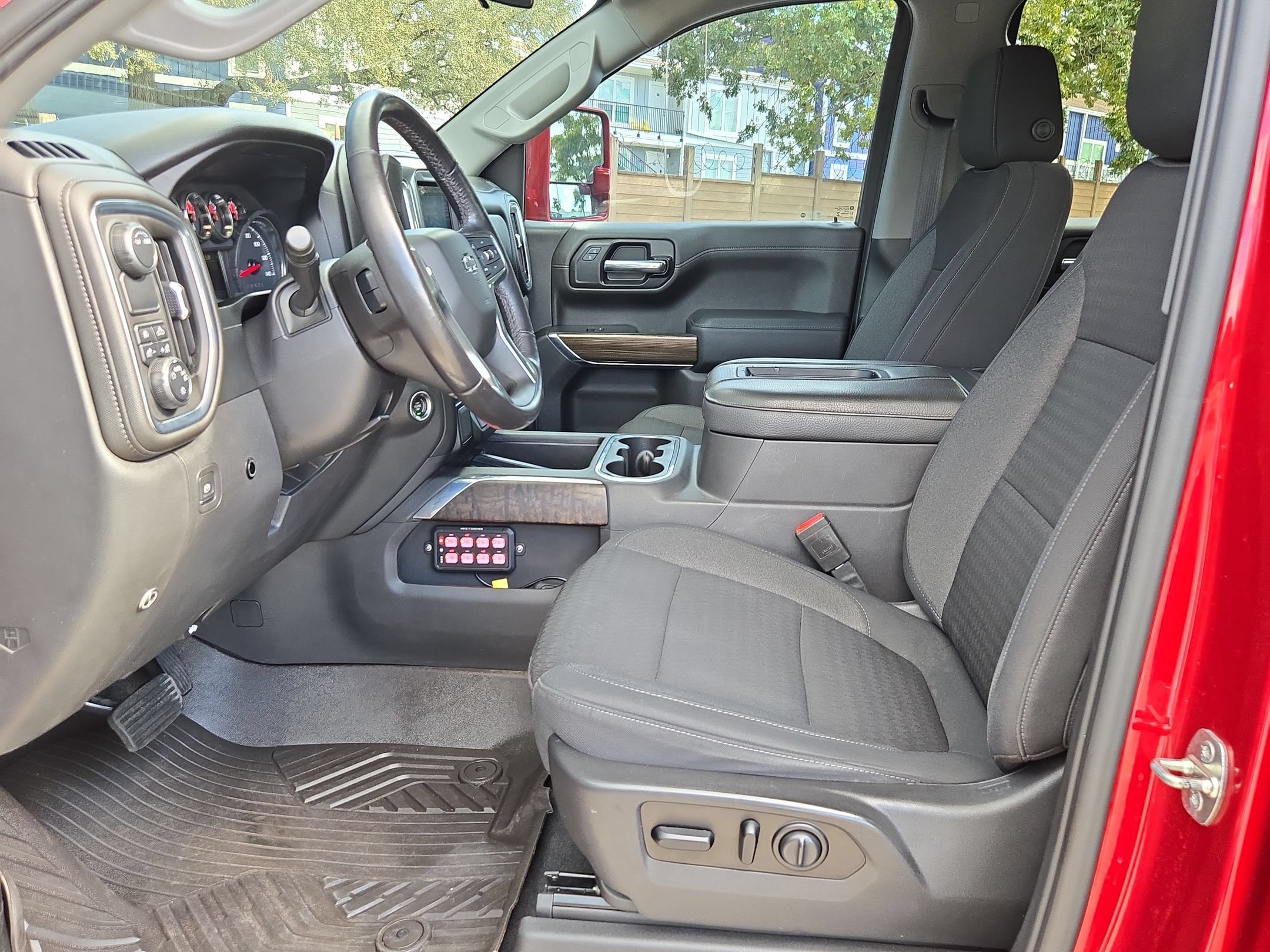 Used 2021 Chevrolet Silverado 1500 RST w/ Bed Protection Package RWD image 9