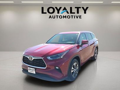 Used 2022 Toyota Highlander XLE