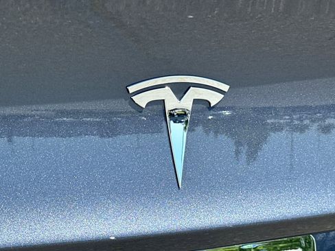 Used 2023 Tesla Model 3 Standard Range image 31