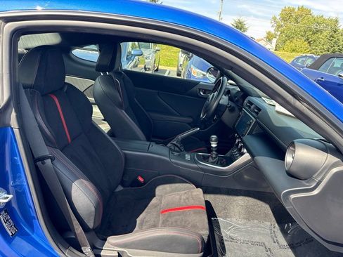 Certified 2022 Subaru BRZ Limited RWD image 10