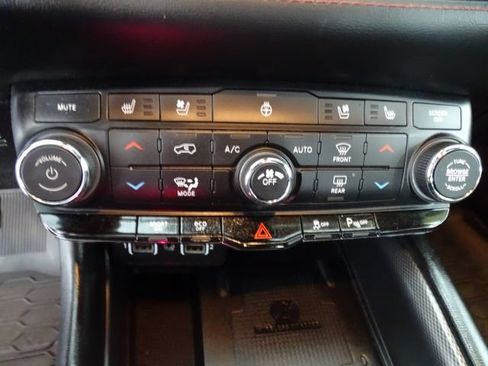 Used 2021 Dodge Durango R/T w/ Blacktop Package AWD/4WD image 12