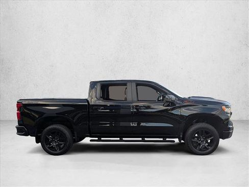 Used 2025 Chevrolet Silverado 1500 LT Trail Boss w/ Convenience Package II image 4