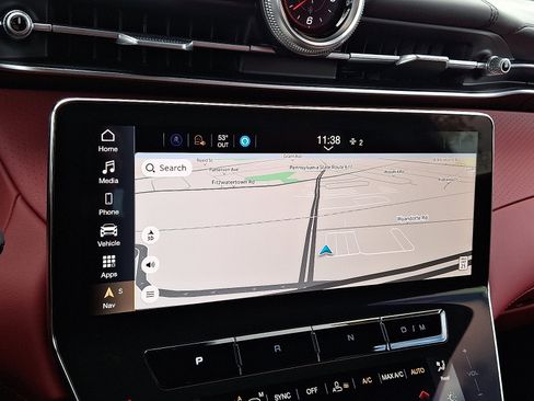 New 2025 Maserati Grecale Modena image 12