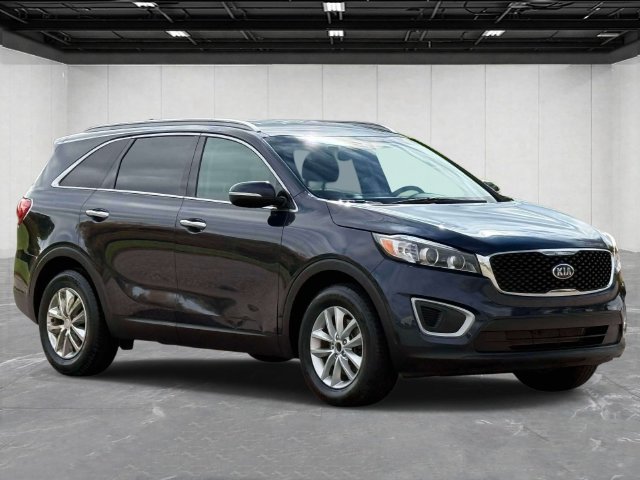 Used 2018 Kia Sorento FWD image 7