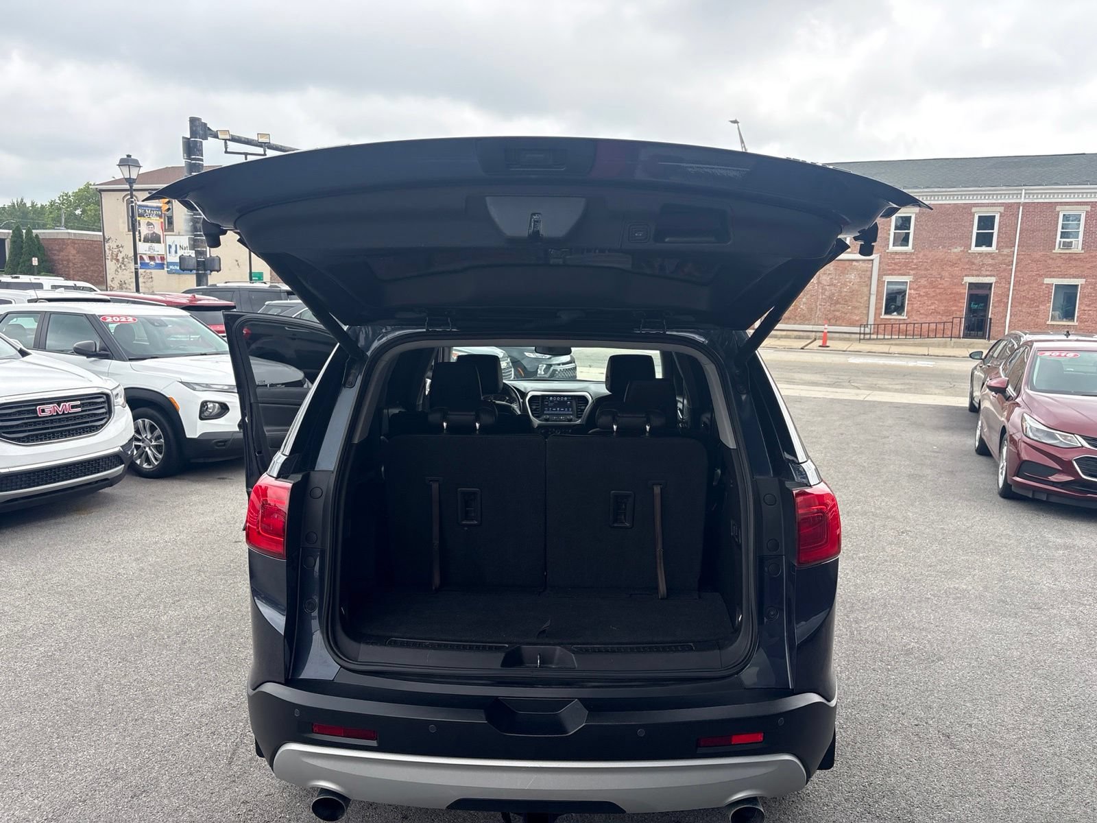 Used 2019 GMC Acadia SLT AWD/4WD image 15