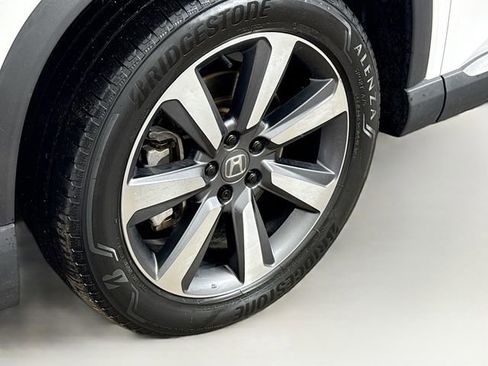 Used 2024 Honda Pilot Touring image 21