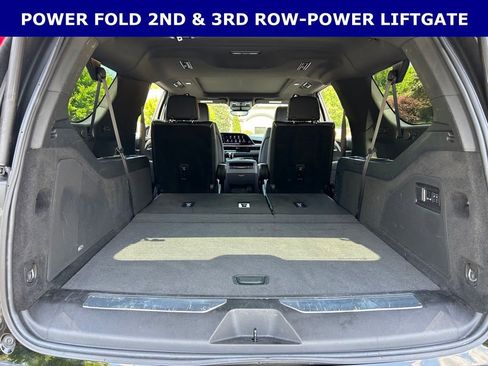 Used 2023 Cadillac Escalade ESV Premium Luxury image 20
